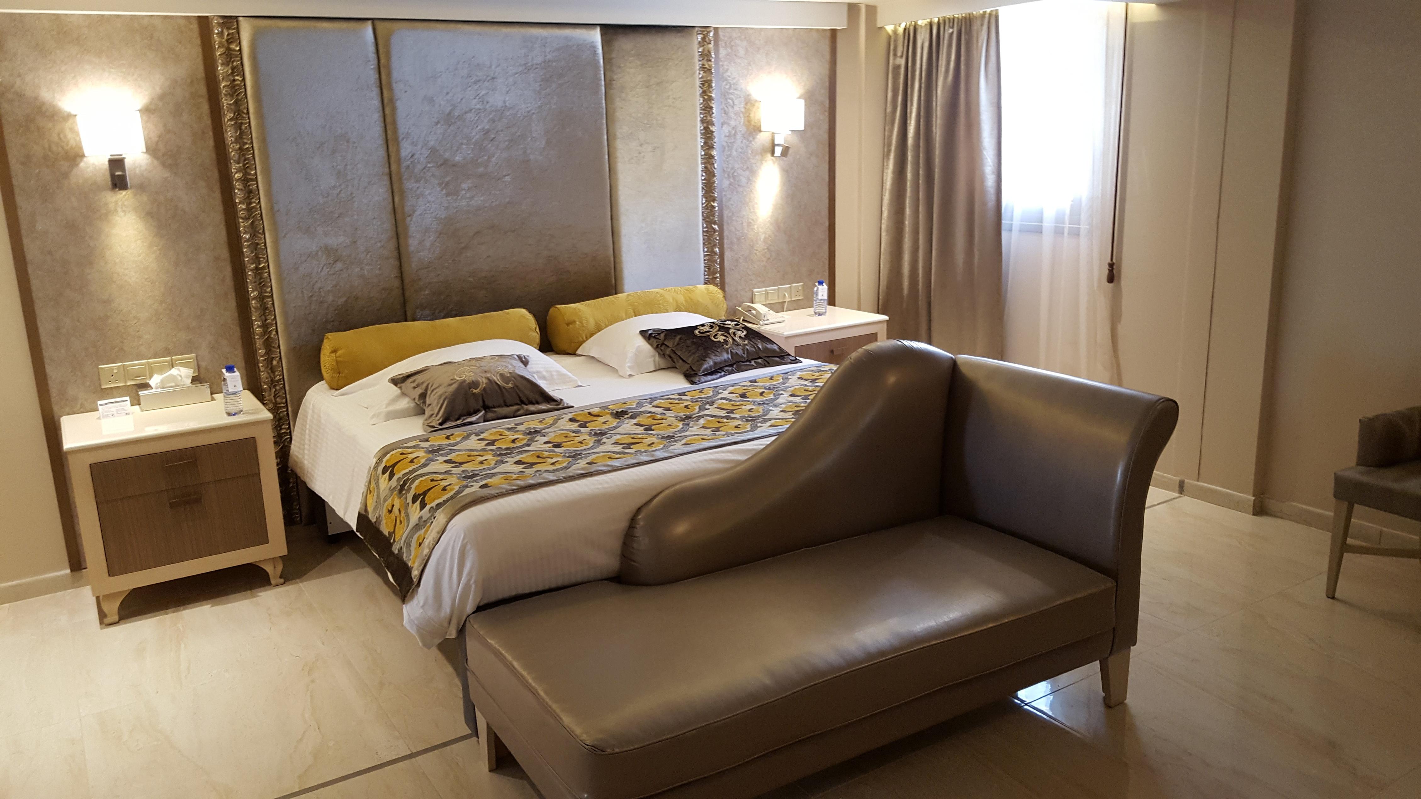 فندق أدامز بيتش أيا نابا المظهر الخارجي الصورة A bedroom at the hotel
