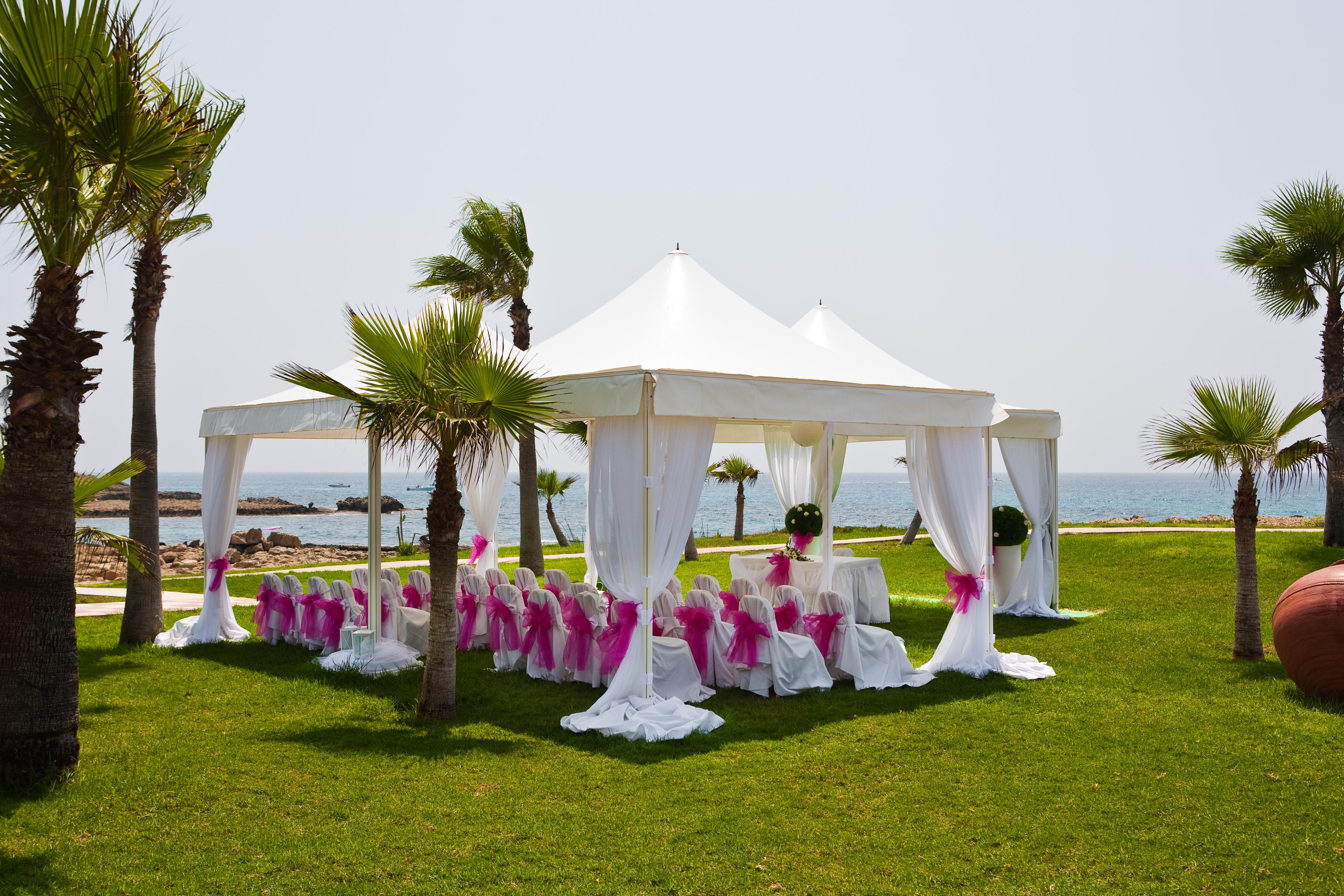 فندق أدامز بيتش أيا نابا المظهر الخارجي الصورة A wedding tent