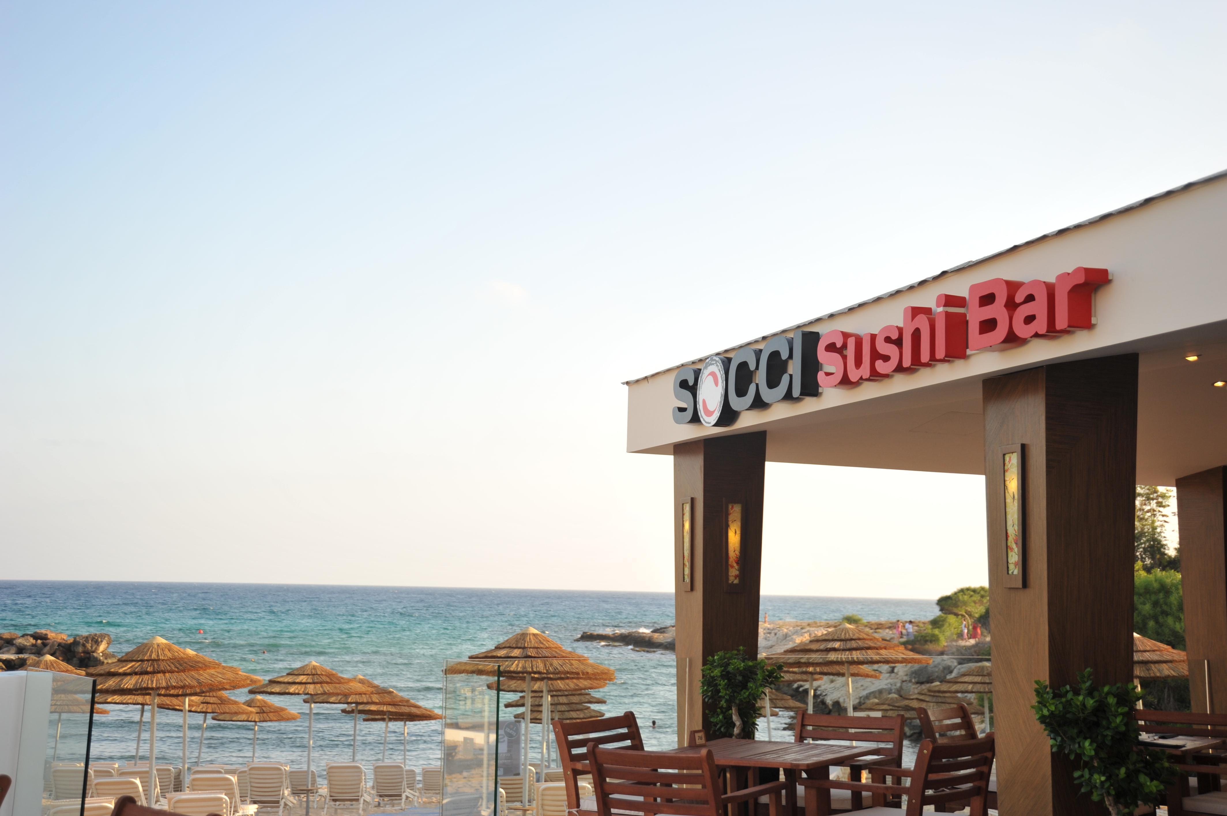 فندق أدامز بيتش أيا نابا المظهر الخارجي الصورة Sushi Bar