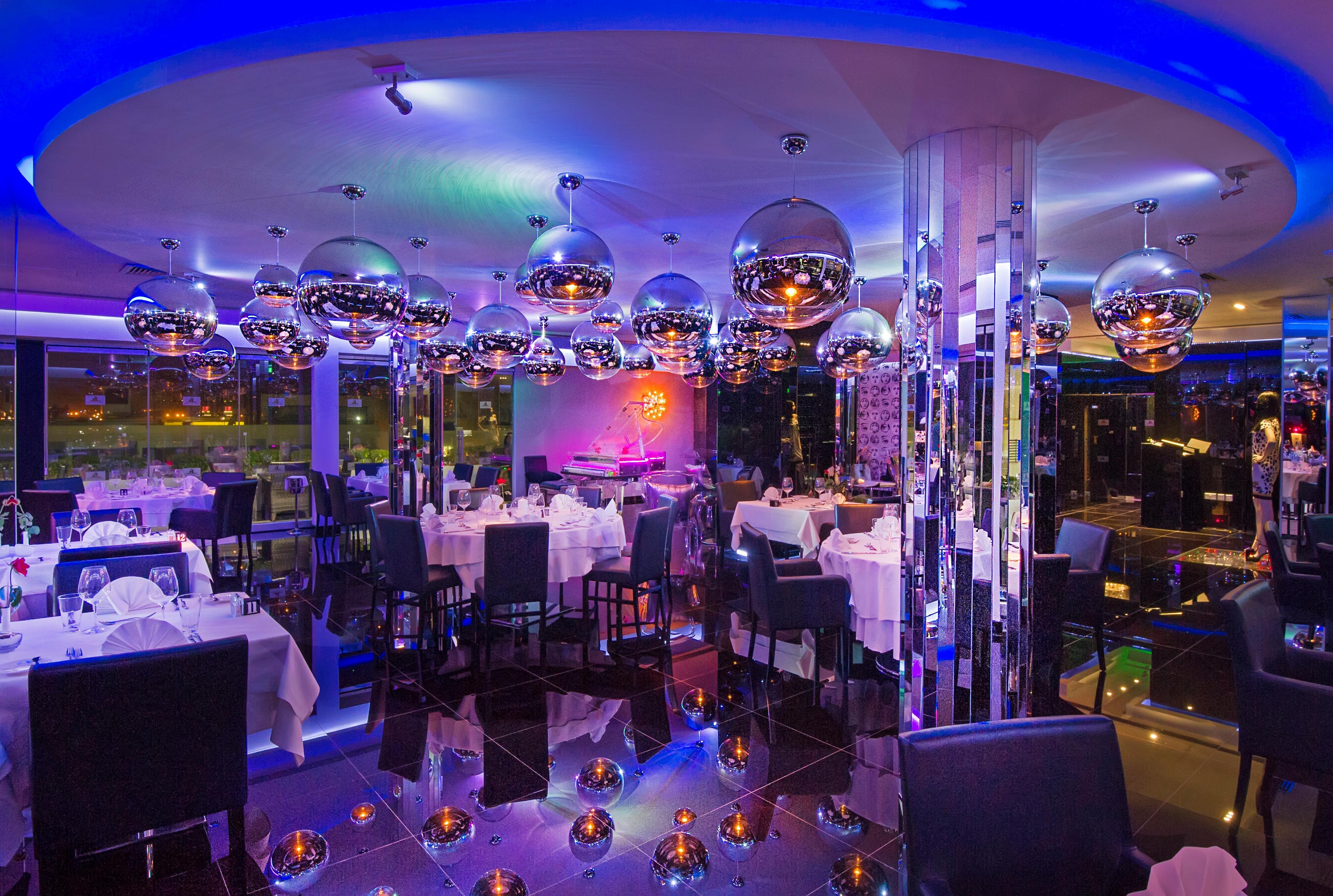فندق أدامز بيتش أيا نابا المظهر الخارجي الصورة The interior of the restaurant
