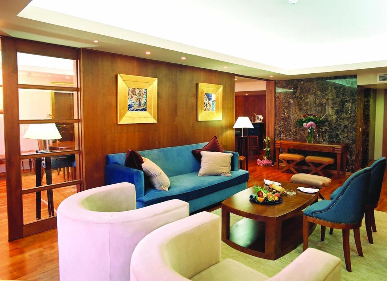 فندق أدامز بيتش أيا نابا المظهر الخارجي الصورة A suite at the hotel