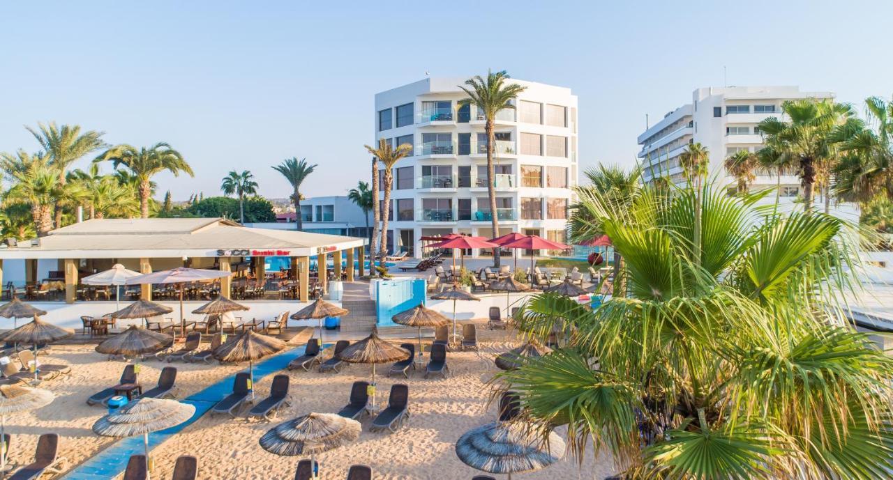 فندق أدامز بيتش أيا نابا المظهر الخارجي الصورة The beach at the hotel