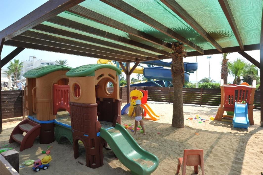 فندق أدامز بيتش أيا نابا المظهر الخارجي الصورة Playground in Cyprus